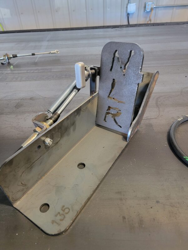 Gas Pedal Idle Adjustment Bracket - Image 6