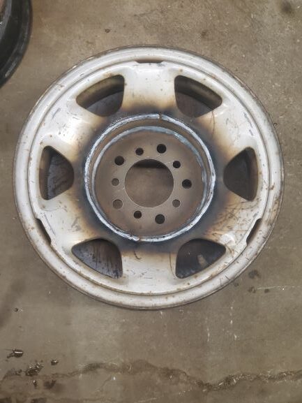 full centered toyota wheels with offset 2 pattern center - NLR Derby Parts