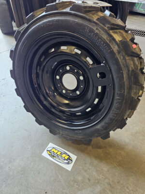 5 x 5 RALLY WHEELS WITH 23 850 15s