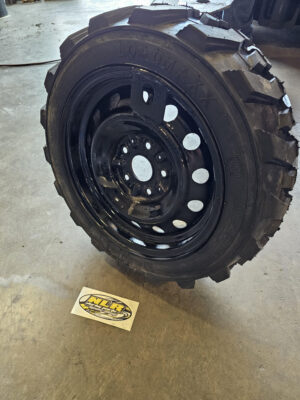 CAMRY 15s WITH 23 850 15 TIRES